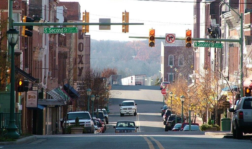 Clarksville Franklin Street traffic